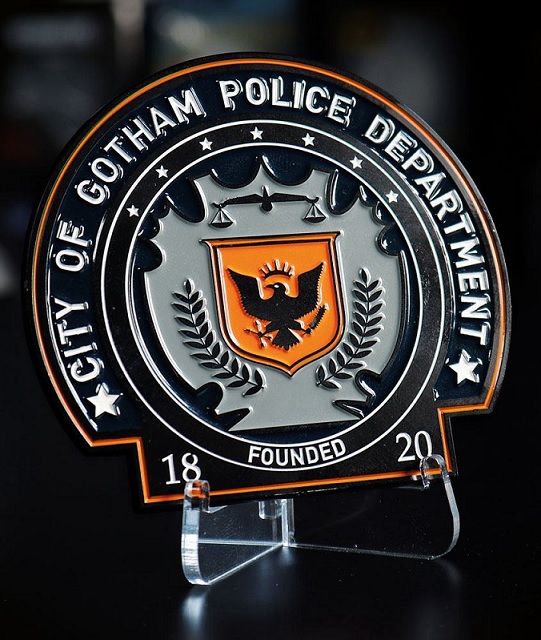 DC BATMAN MEDALLON GOTHAM CITY POLICE LIMITED EDITION
